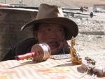 Тибетское нагорье, торговля местными сувенирами.